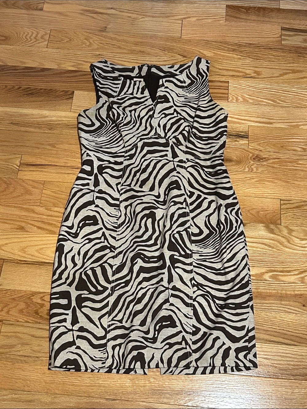 Anne Klein Black and White Zebra-Print Sheath Midi Dress